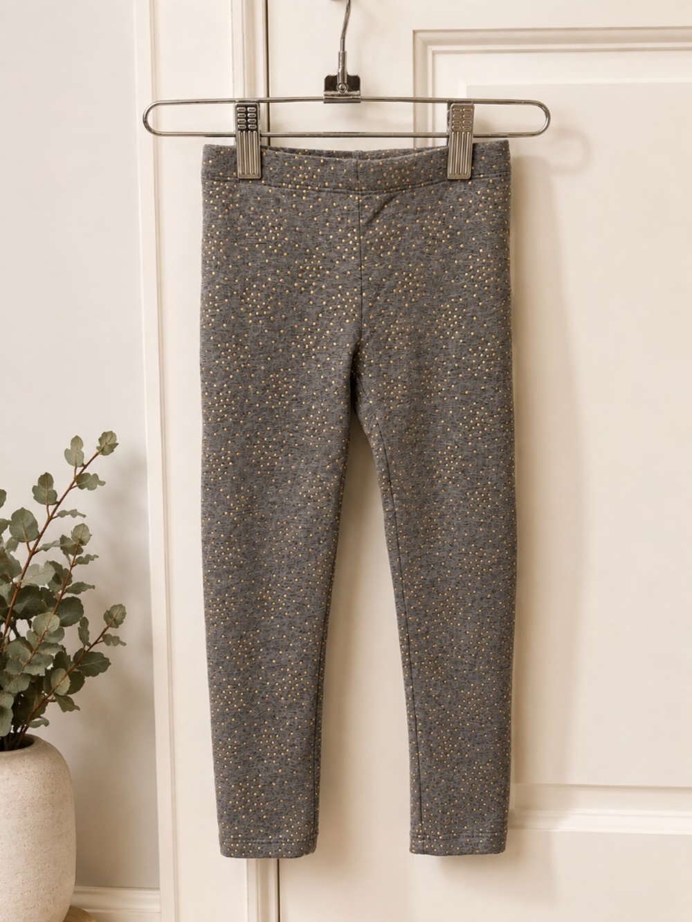 Girl’s OshKosh B’Gosh Gold Dot Gray Leggings Size 4